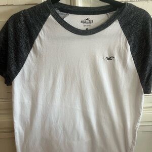 Hollister Black and White Short Sleeve Tee